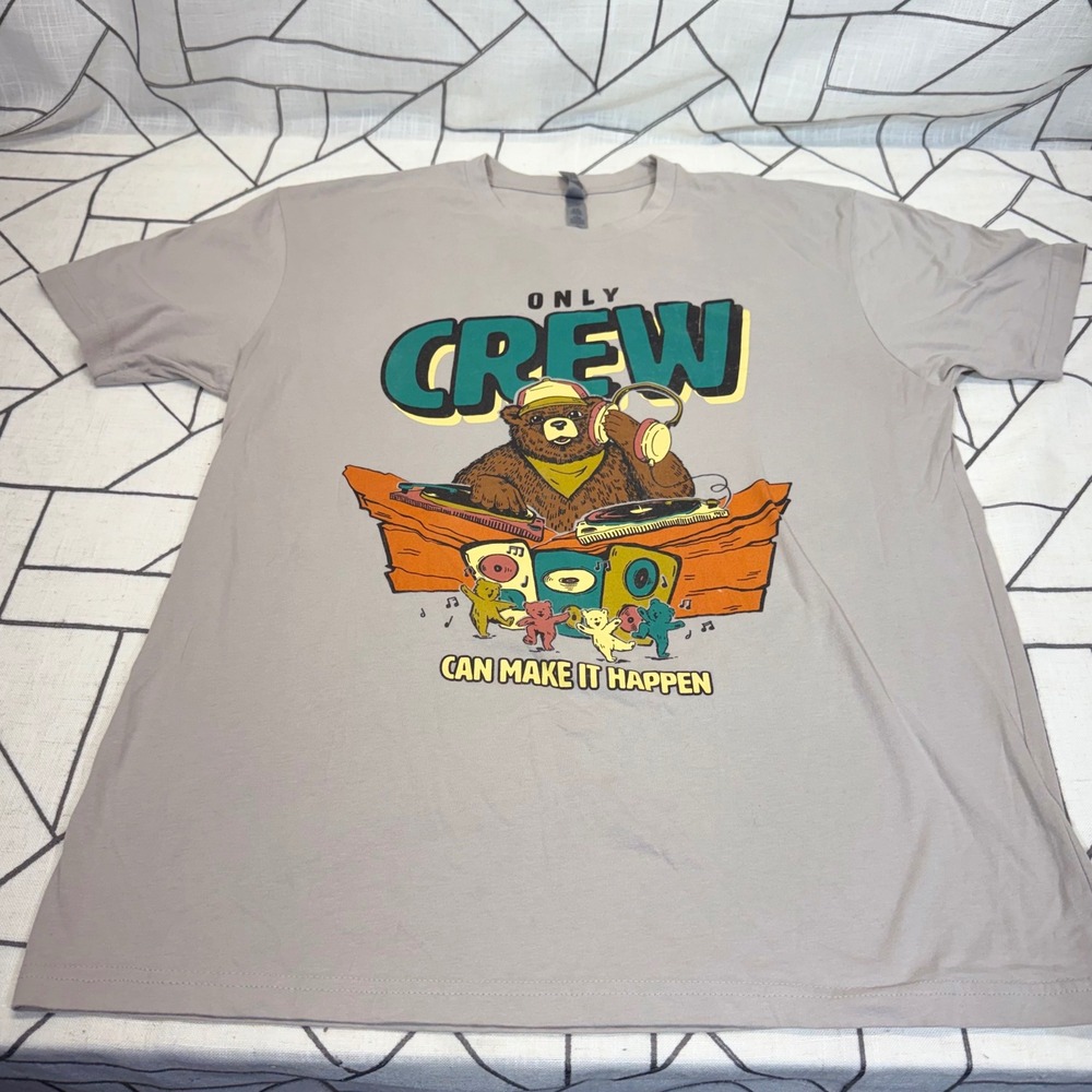 Next Level Apparel T-Shirt Large Gray Red Rocks 2023 Lineup DJ Bear Graphic